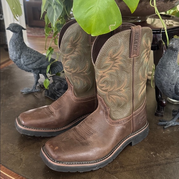 Justin steel toe ,oil and slip resistant brown green orange yellow leather boots